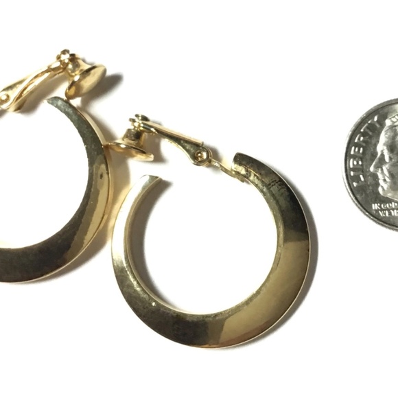 Signed Kramer Vintage 1970s Gold Plated Hoop Earrings - Picture 2 of 2